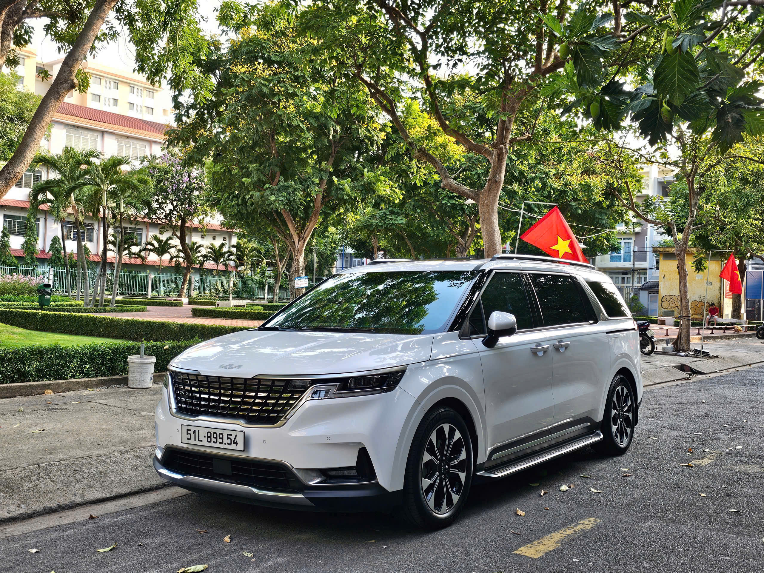 Thuê Xe Carnival TPHCM Thuê Xe Carnival TPHCM